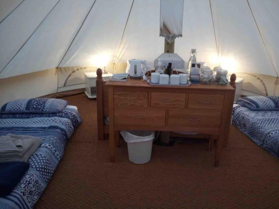 Cox Hill Glamping Badger Hotel Truro Exterior photo